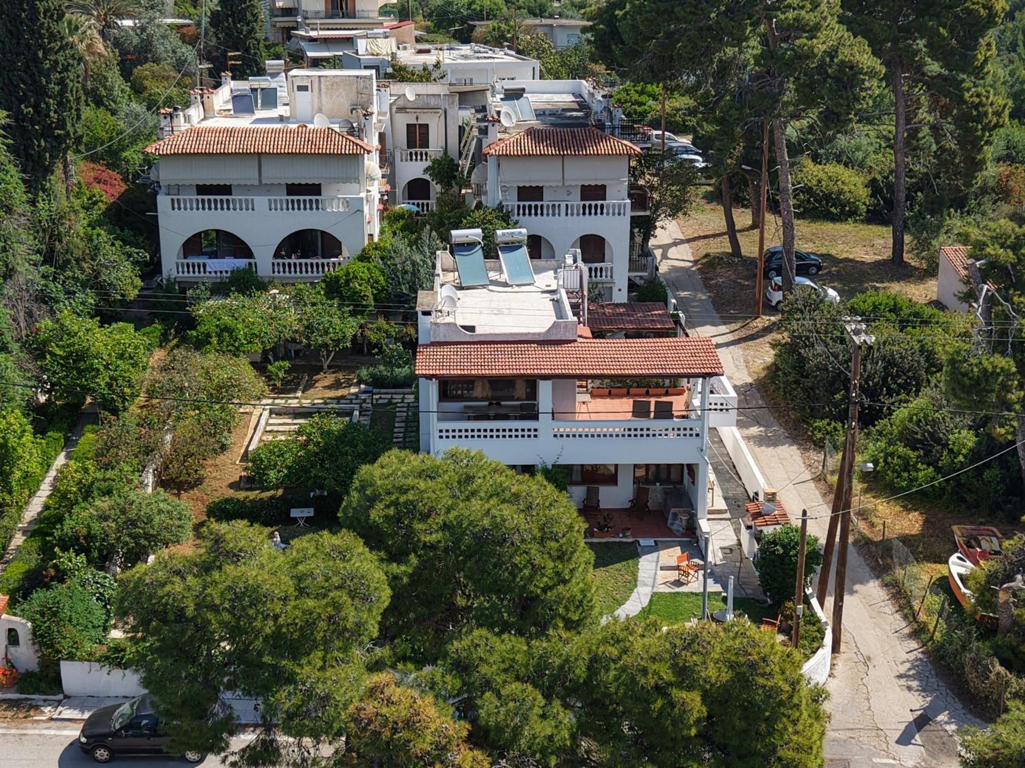 Seaview Apartment - Poros Relaxing Beachfront Flat Poros Town Exterior foto